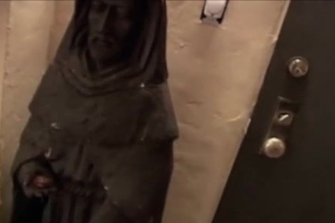 Brandy Scott Dominates