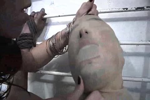 shemale Carla Novaes nail slave