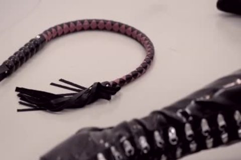 Latex sheboy pokes villein