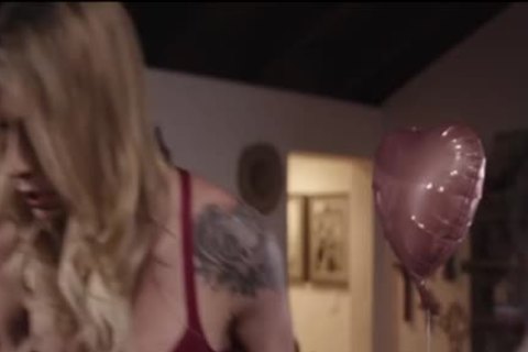 TS Casey Kisses Enjoys slamming TBabe Eva Marss pretty butthole