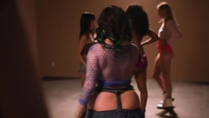 TS Zariah Aura nails Anna De Ville In bang Club