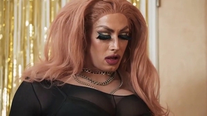 SEXEFX: Insatiable Sex Kitten Takes Control